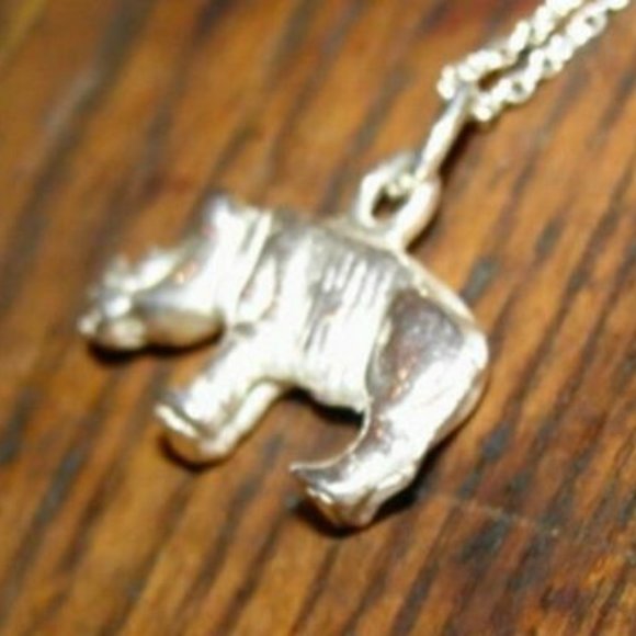 Sterling Silver Rhino Charm Necklace Alberto Juan - Picture 3 of 6